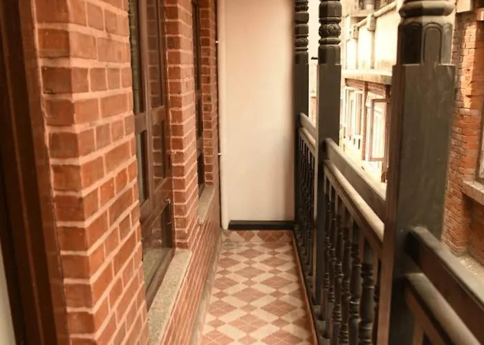 Jhochhen Apartment