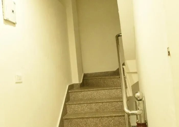 Jhochhen Apartment *